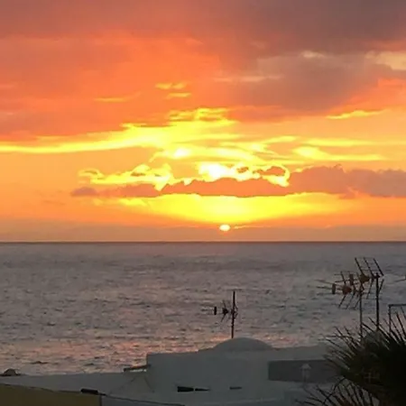 Casa Luisa, La Caleta Holiday home *